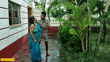 Indian Super-steamy Aunty Outdoor Fuck-fest at Rainy Day! Hard-core Fuck-fest